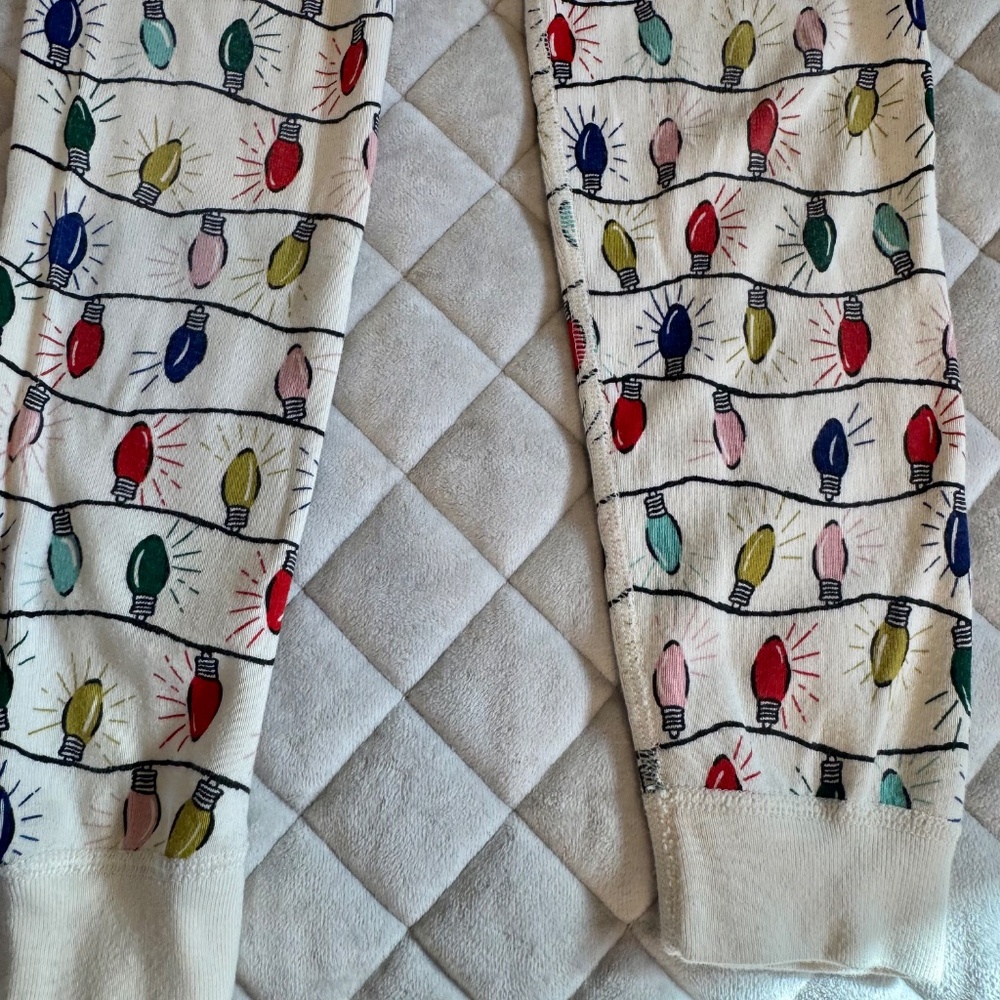 Hanna Andersson Christmas Pajamas - Picture 9 of 15